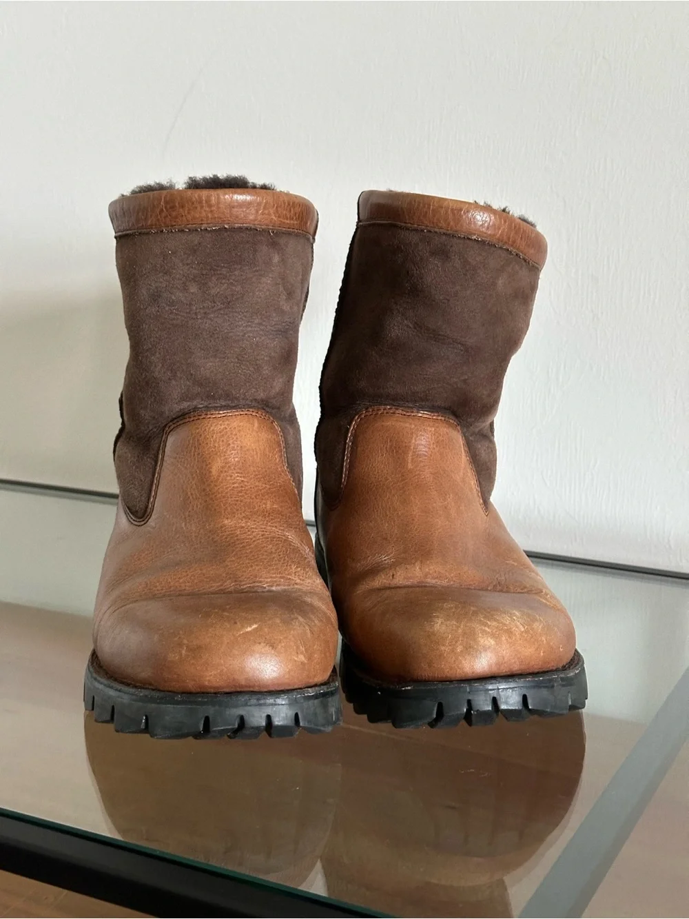 UGG Australia Beacon Men's Brown Leather Sheepskin Boots Size 10